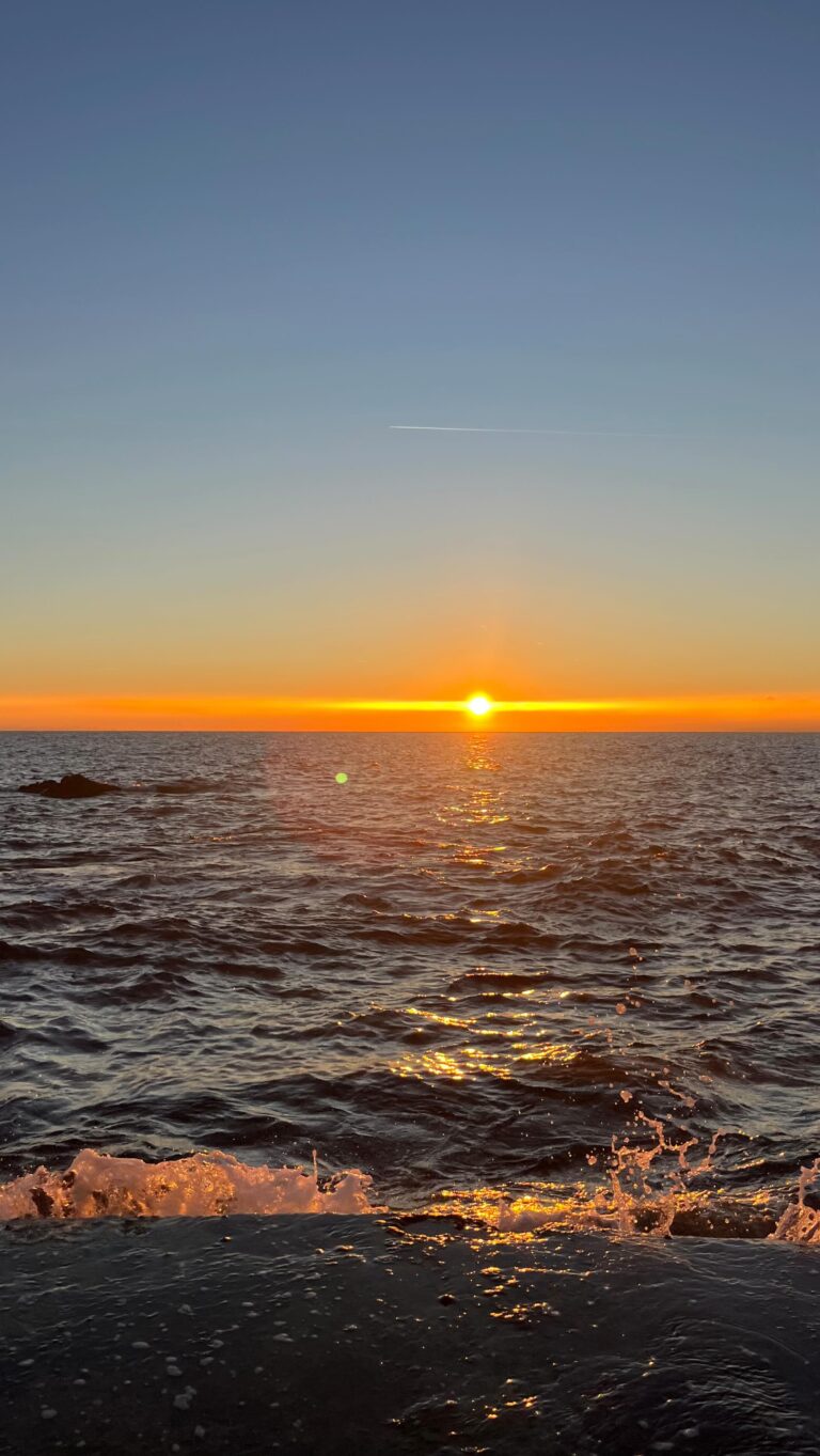 Instagram post from kimyoganna. This post is in position 1.